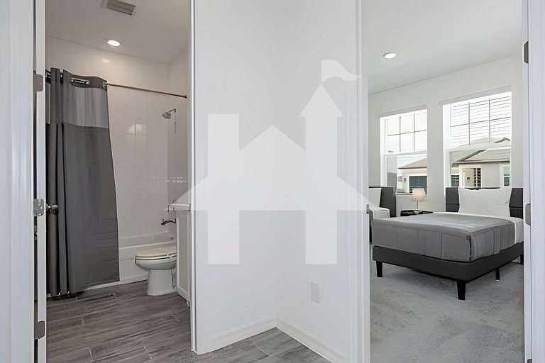 Vacation Home Near Disney, 4 bedrooms