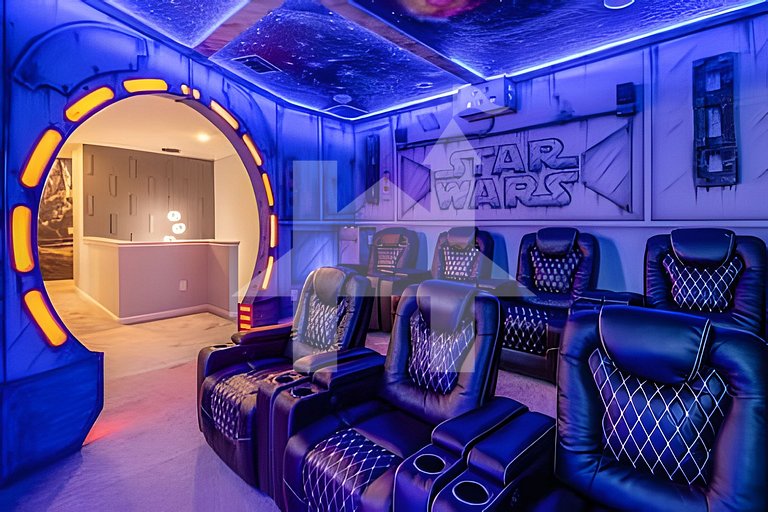 59546Q Luxury 6BR Villa | Prime Location, Pool & Cinema