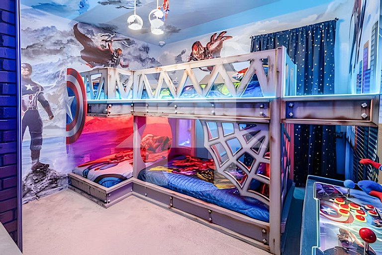 Vacation Home Near Disney, 6 bedrooms