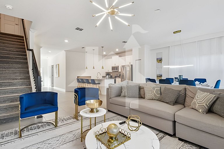 Vacation Home Near Disney, 5 bedrooms