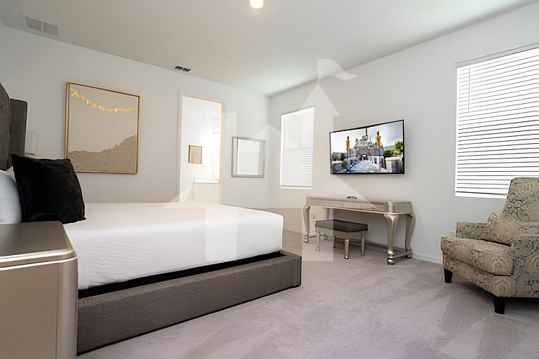 Vacation Home Near Disney, 4 bedrooms