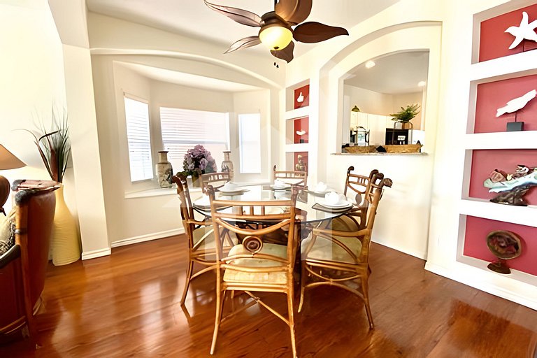 Vacation Home Near Disney, 6 bedrooms