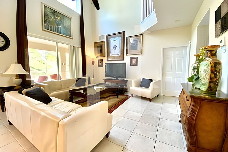 Vacation Home Near Disney, 6 bedrooms