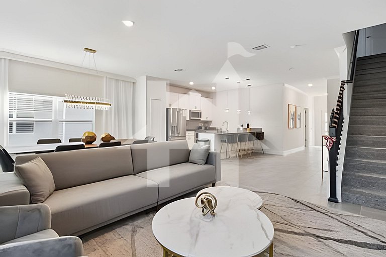 Vacation Home Near Disney, 5 bedrooms