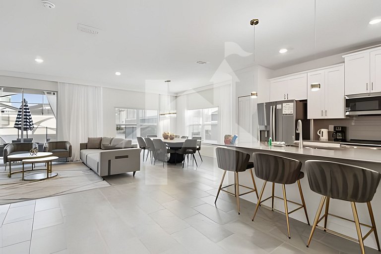 Vacation Home Near Disney, 5 bedrooms