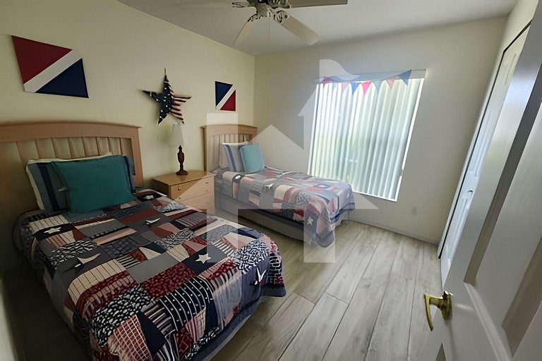 Beautiful 3 Bed Home *Near Disney *King bed