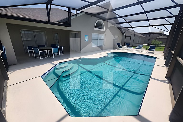 114- Cozy 3BR Home w/Private Pool & Lake View
