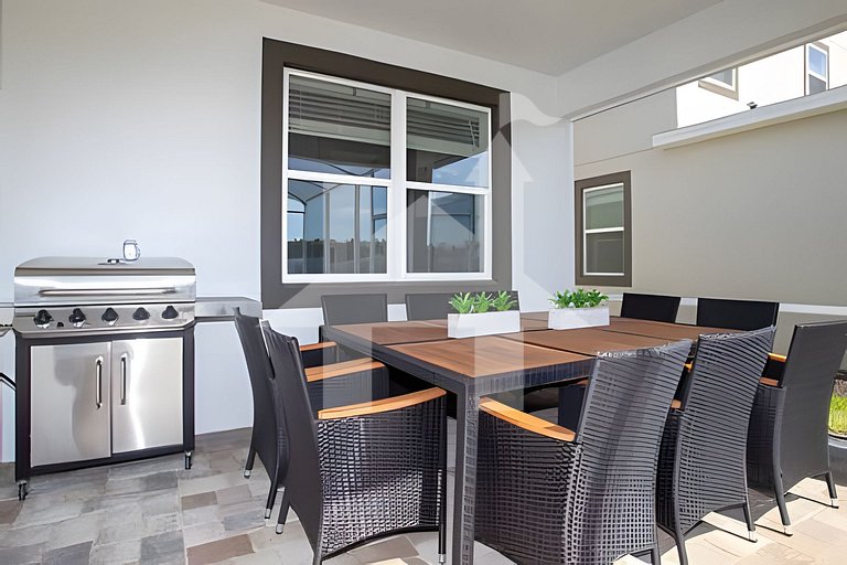 9BR/5BA Modern | Pool and Spa