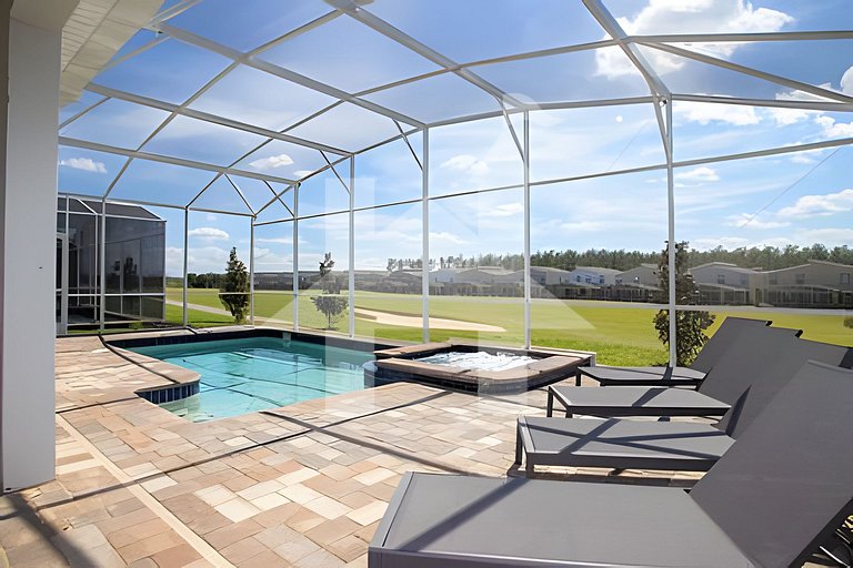 9BR/5BA Modern | Pool and Spa
