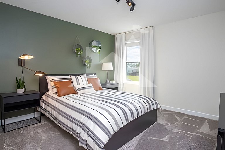 9BR/5BA Modern | Pool and Spa