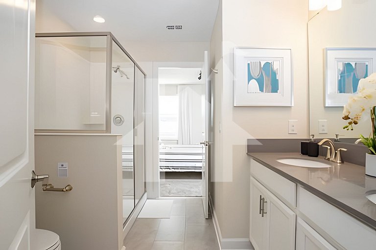 9BR/5BA Modern | Pool and Spa