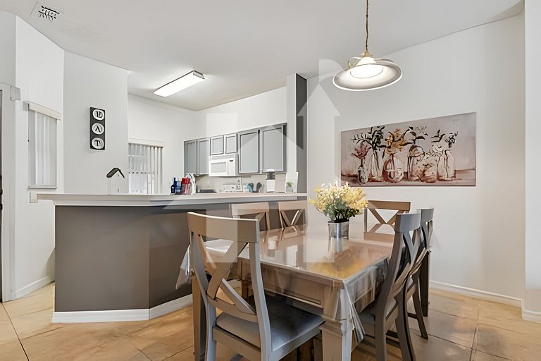 977 Lovely And Charming Home Near Disney 3BD/2.5BA