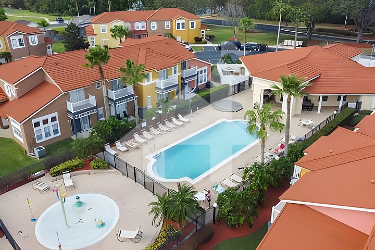 977 Lovely And Charming Home Near Disney 3BD/2.5BA