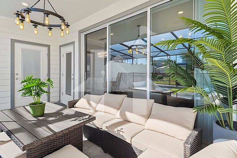 Vacation Home Near Disney, 5 bedrooms