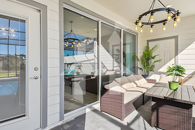 Vacation Home Near Disney, 5 bedrooms