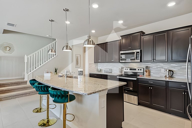 Vacation Home Near Disney, 5 bedrooms