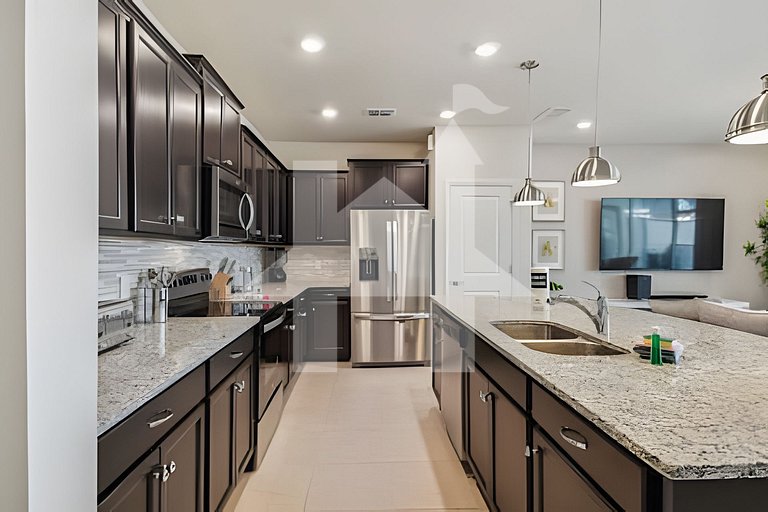 Vacation Home Near Disney, 5 bedrooms