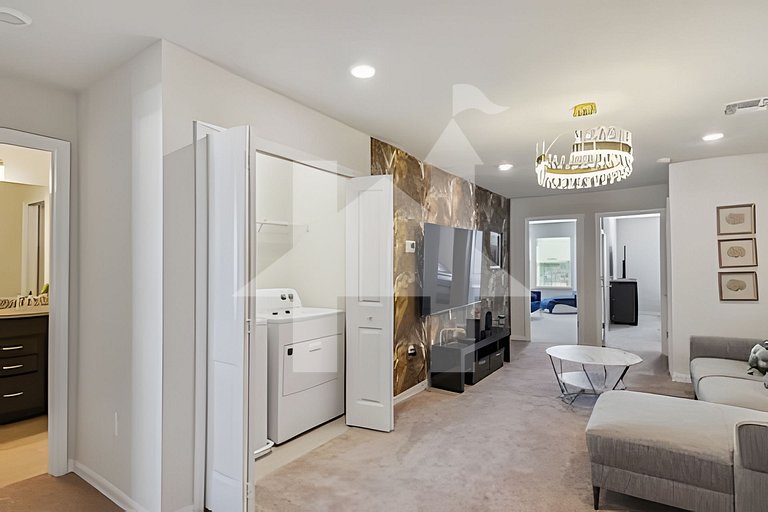 Vacation Home Near Disney, 5 bedrooms