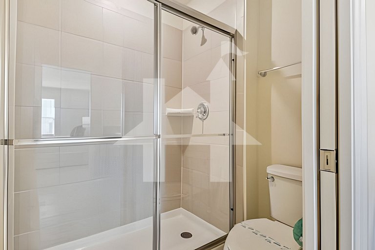 Vacation Home Near Disney, 5 bedrooms