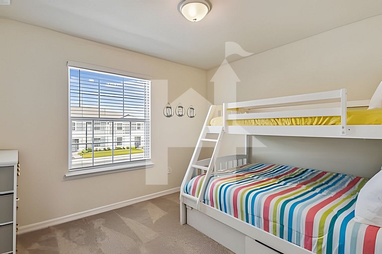 Vacation Home Near Disney, 5 bedrooms