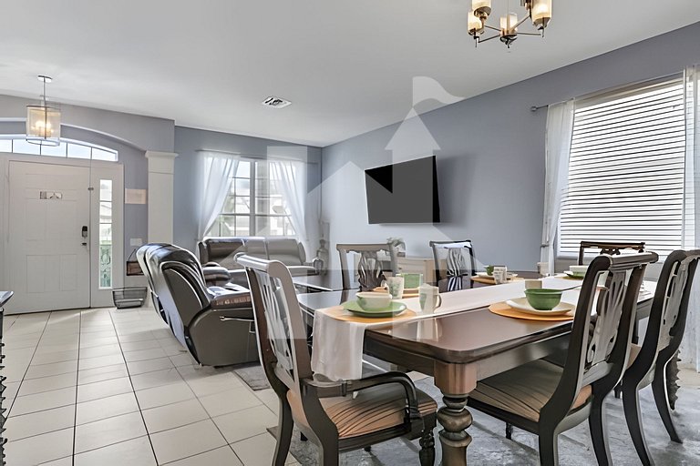 Family 6BR Villa w/ Marvel Game Room & Pool