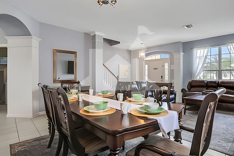 Family 6BR Villa w/ Marvel Game Room & Pool