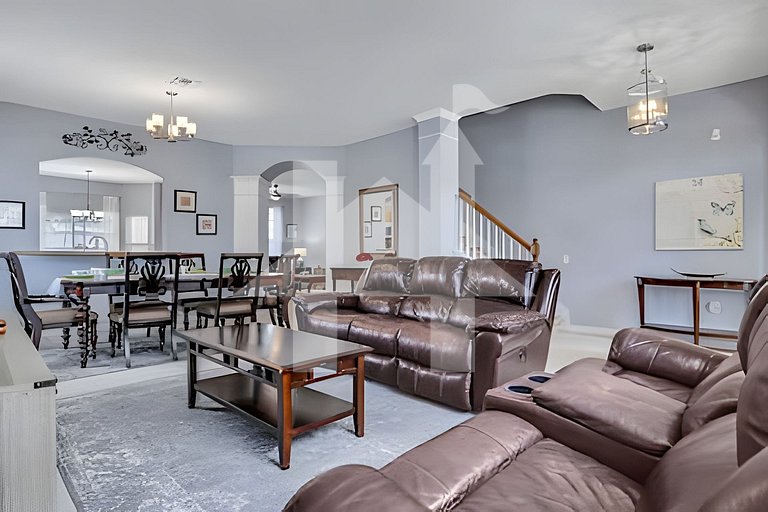 Family 6BR Villa w/ Marvel Game Room & Pool