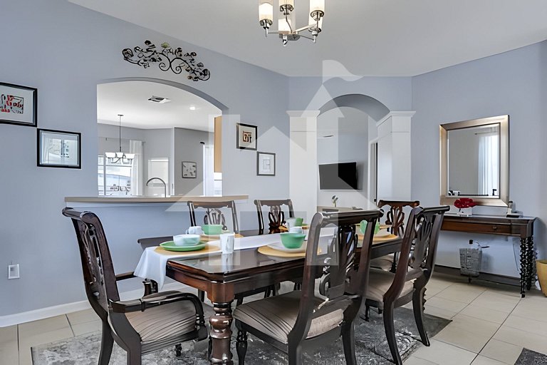 Family 6BR Villa w/ Marvel Game Room & Pool