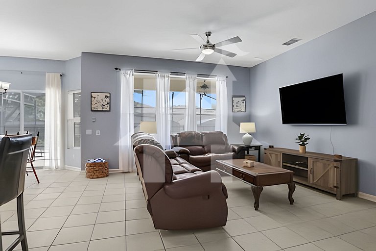 Family 6BR Villa w/ Marvel Game Room & Pool