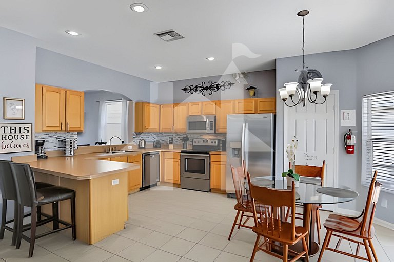 Family 6BR Villa w/ Marvel Game Room & Pool