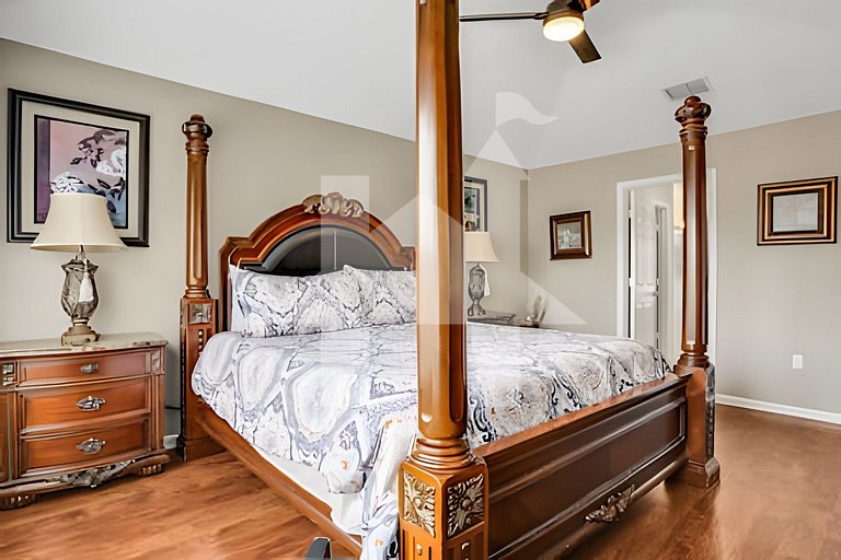 Family 6BR Villa w/ Marvel Game Room & Pool