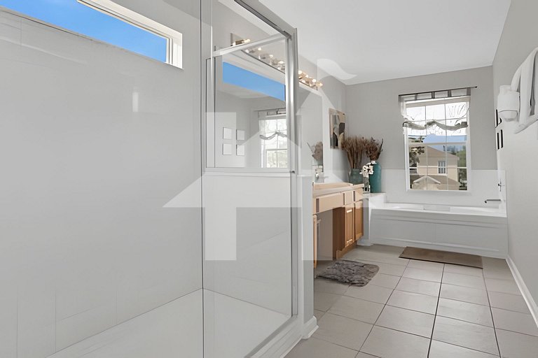 Family 6BR Villa w/ Marvel Game Room & Pool