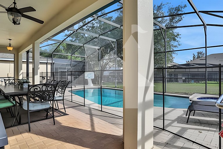 Casa 6Q Familiar c/ Game Room Marvel e Piscina