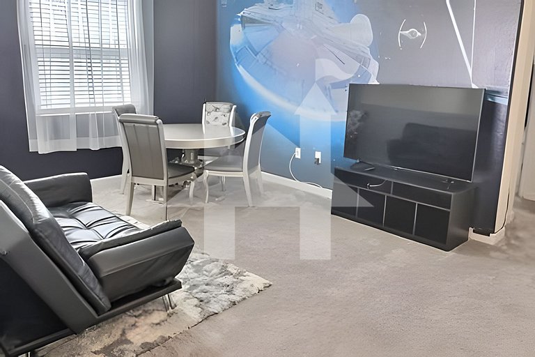 Vacation Home Near Disney, 5 bedrooms