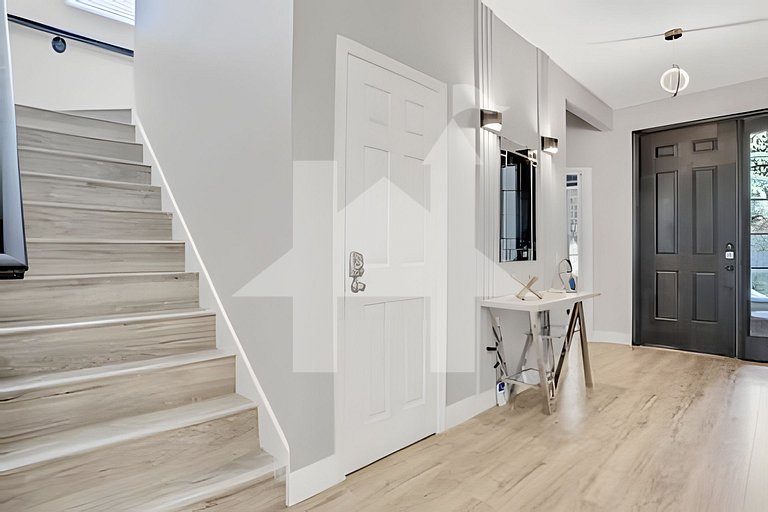 Windsor Hills 5BR Luxury | Pool & Game Room