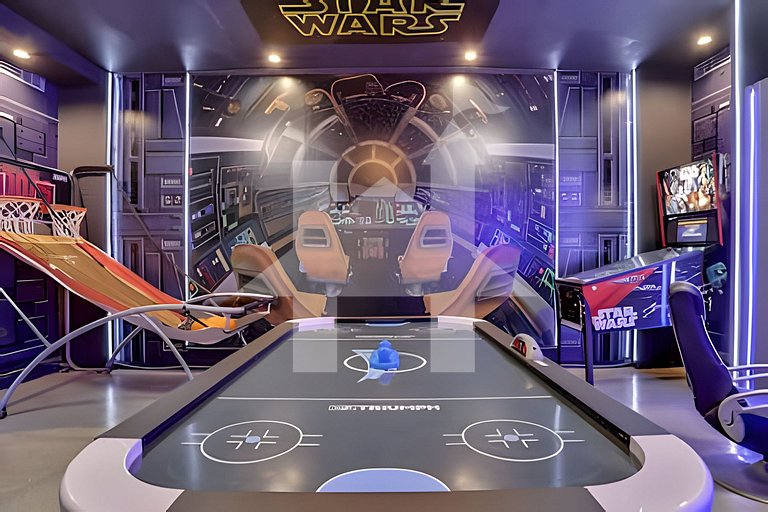 Luxo 5Q Windsor Hills c/ Piscina e Game Room