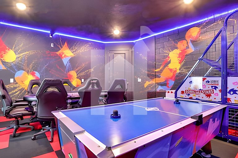 Vacation Home Near Disney, 6 bedrooms