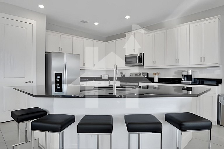 Vacation Home Near Disney, 6 bedrooms