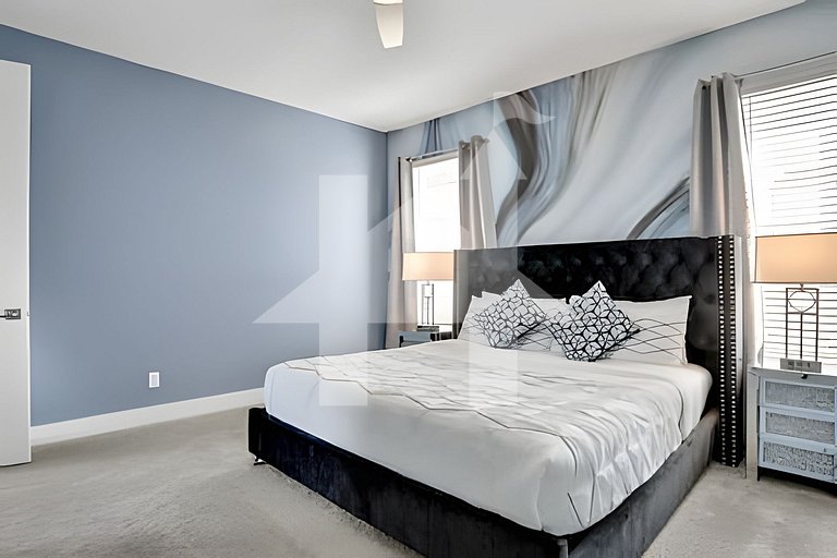 Vacation Home Near Disney, 6 bedrooms