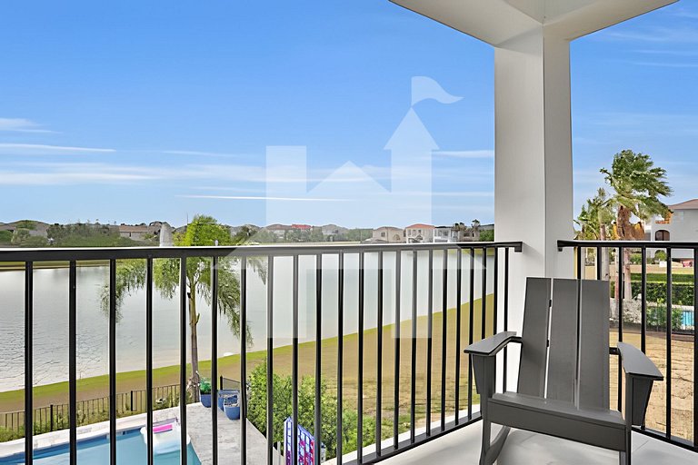 Vacation Home Near Disney, 6 bedrooms