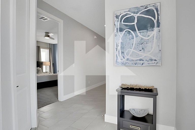 Vacation Home Near Disney, 6 bedrooms