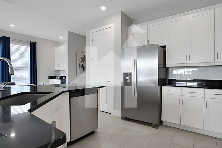 Vacation Home Near Disney, 6 bedrooms