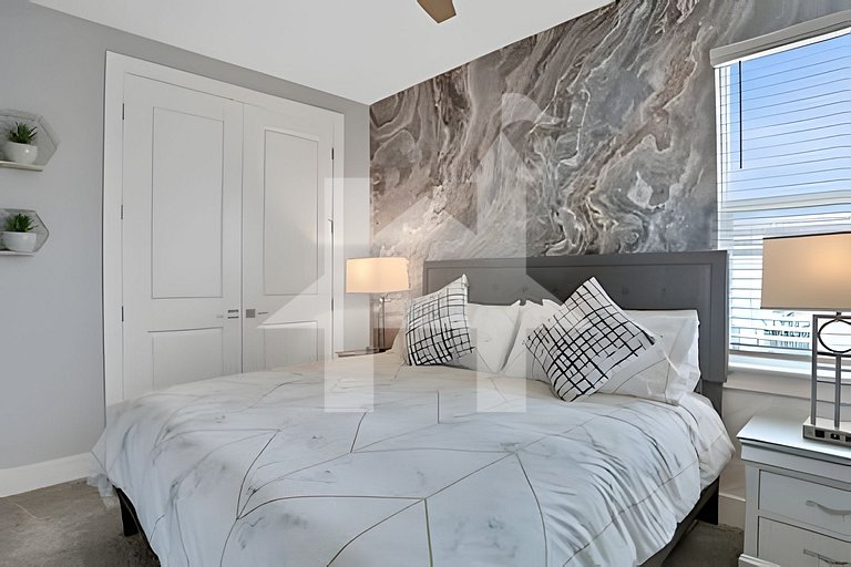 Vacation Home Near Disney, 6 bedrooms