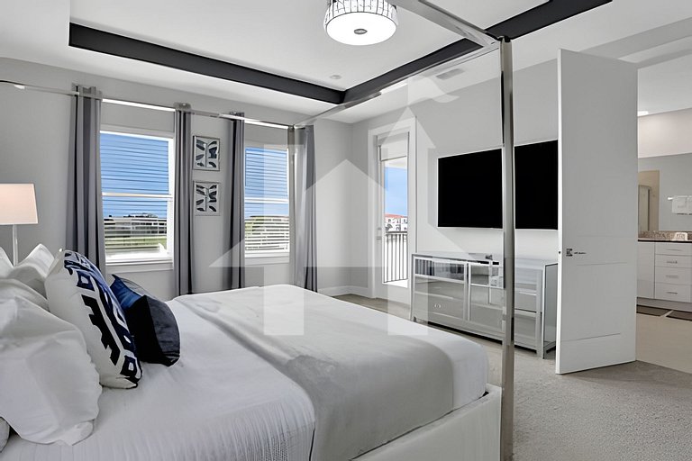 Vacation Home Near Disney, 6 bedrooms