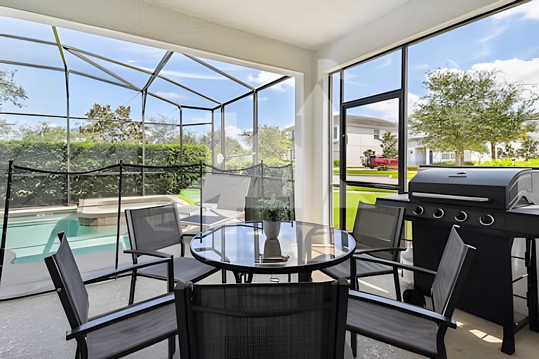 Vacation Home Near Disney, 6 bedrooms