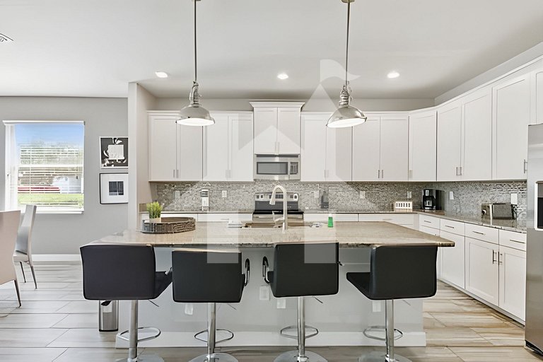 Vacation Home Near Disney, 6 bedrooms