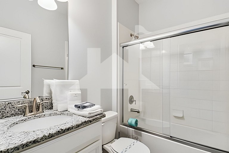 Vacation Home Near Disney, 6 bedrooms