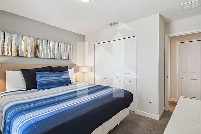 Vacation Home Near Disney, 6 bedrooms