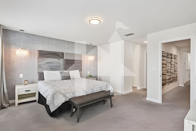 Vacation Home Near Disney, 6 bedrooms