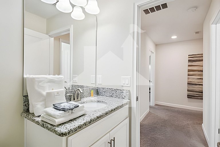 Vacation Home Near Disney, 6 bedrooms